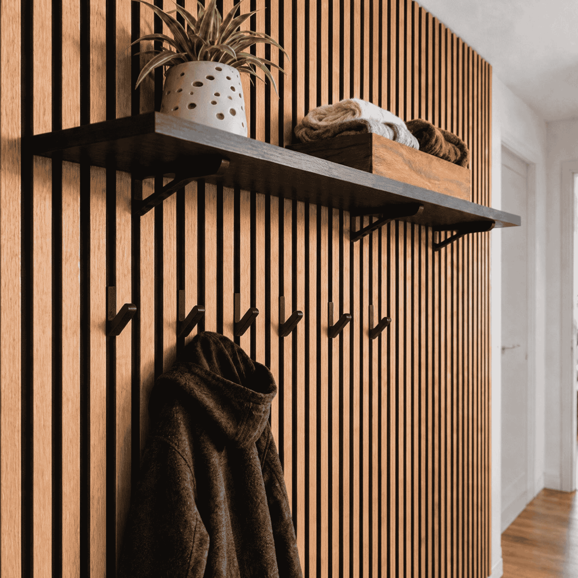 Single Hook - Installation: Wall Clip